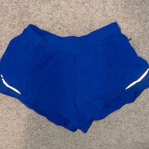 Lululemon size 4 hotty hot 2.5” worn some pilling in the waist
